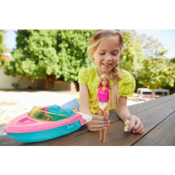 Mattel Barbie Boot-Spielset mit Puppe inkl. Haustier...